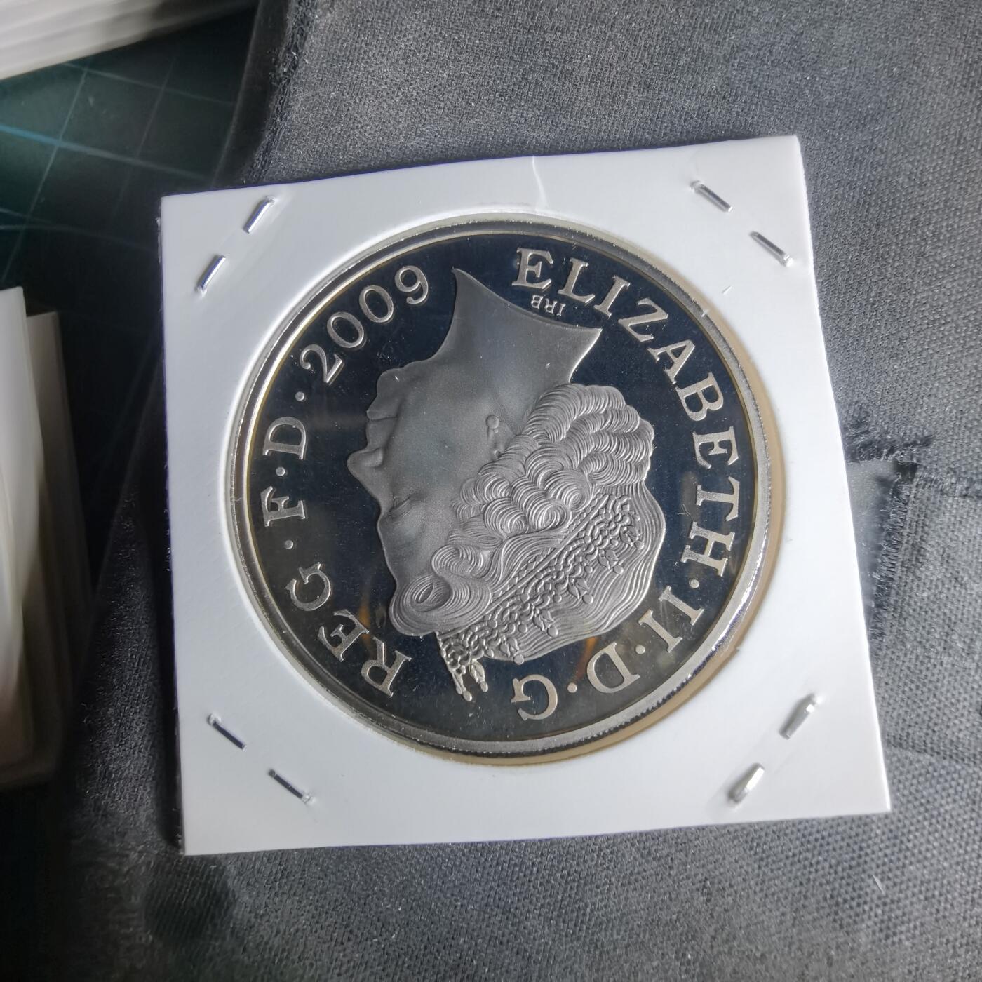 沼泽如烟--第1022场 英国2009年5磅精制币纪念币