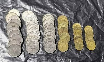 北京马甸外国币专卖第149期，外国币专场，陆续上拍，欢迎关注 - 香港女皇版流通币10套