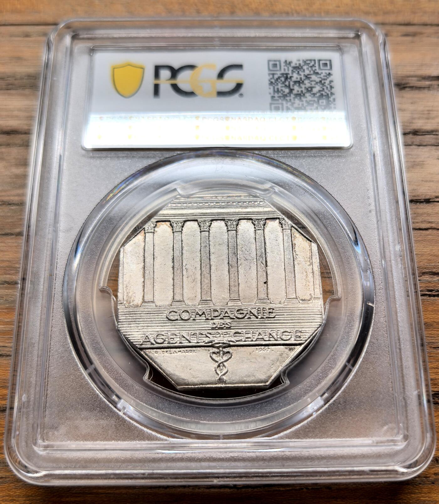 凡希社世界钱币微拍第三百二十一期 1967法国科尔内尔经纪代理公司八角纪念银章PCGS-MS64