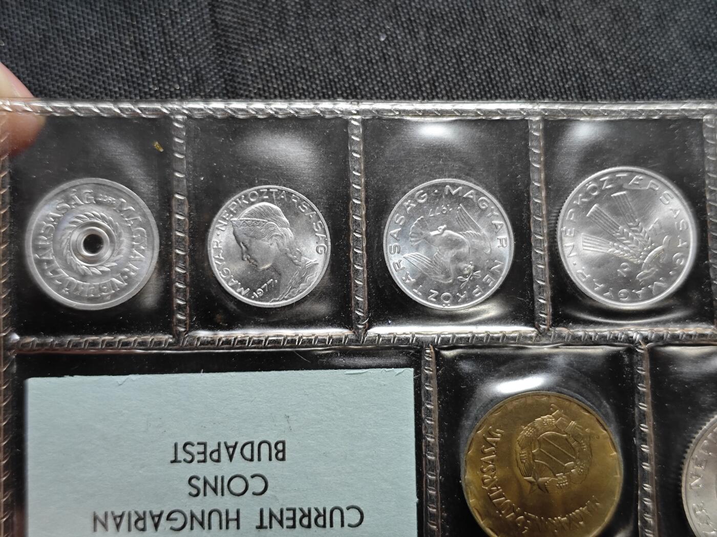 KK钱币收藏小铺   套币专场 2月预留时间 周末发货  1977匈牙利大小面值清年一套