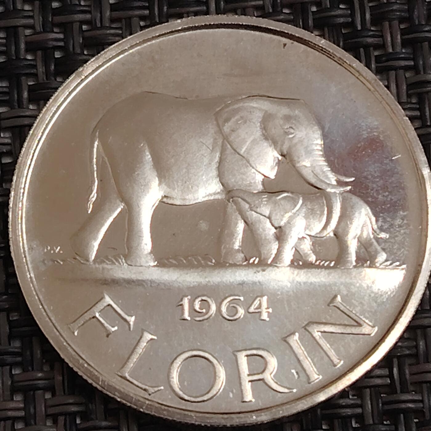 布加迪🐬～世界钱币(上海)🌾第 282 期 /  各国套币和散币 马拉维🇲🇼 1964年 1福罗林 原光品相