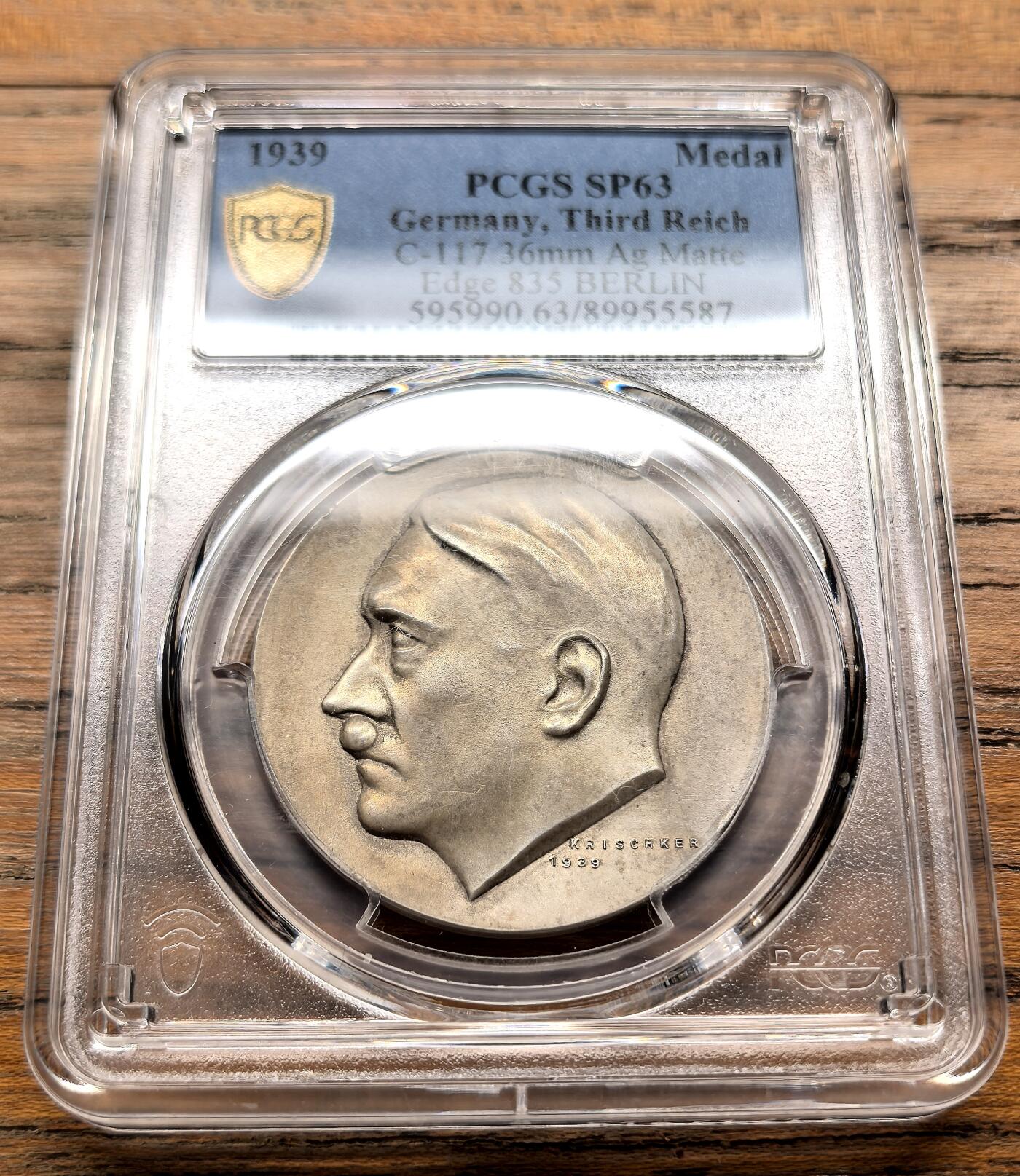 凡希社世界钱币微拍第三百二十一期 荐！1939德国元首五十诞辰纪念银章PCGS-SP63附原盒。（视频参考）