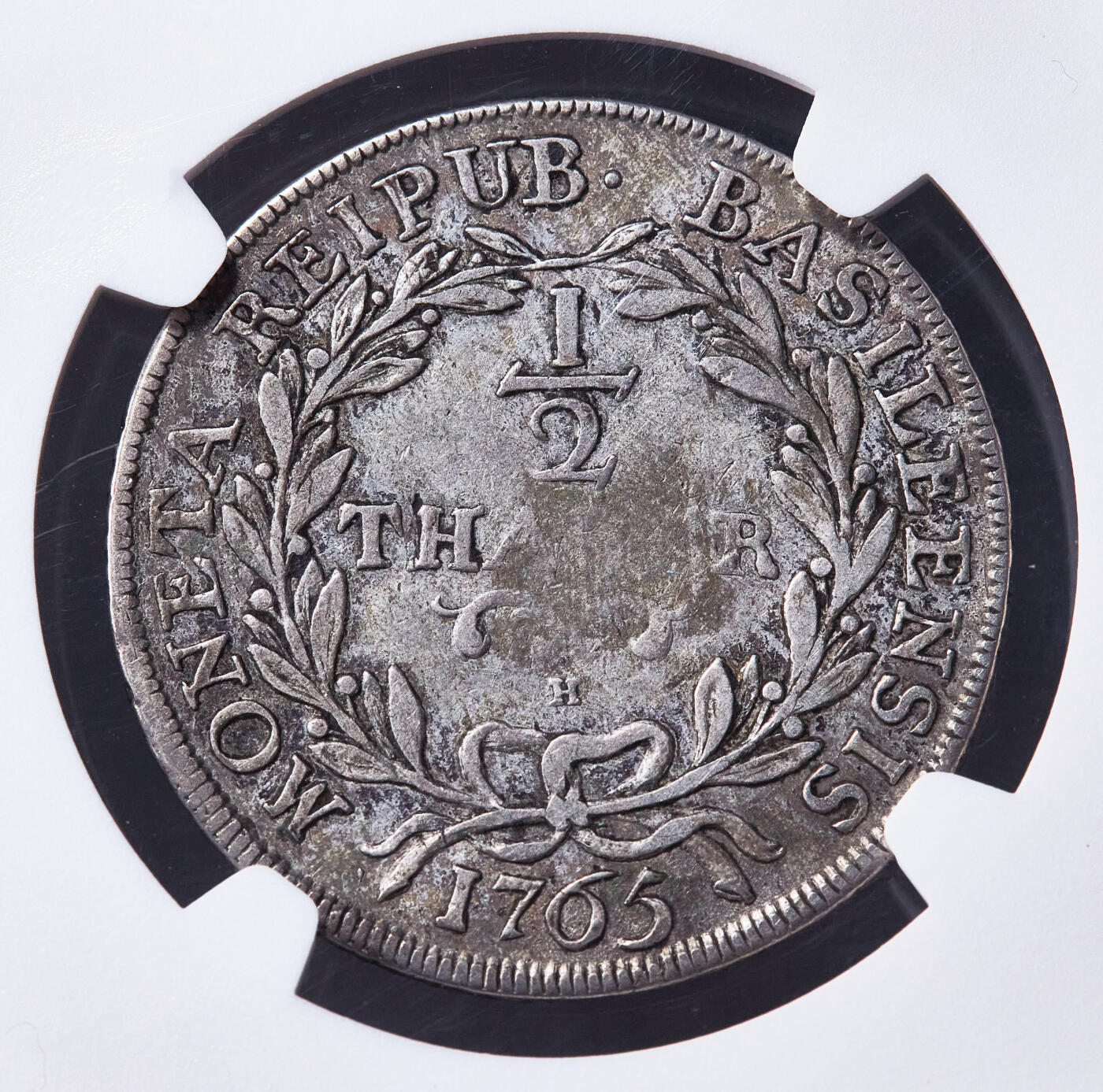 【俄甄集藏】2026年(049)03-18星期三 晚 19:30 全场包邮 瑞士巴塞尔1765年H版1/2泰勒神兽巴塞尔龙银币，NGC VF35，原味包浆，少见品种