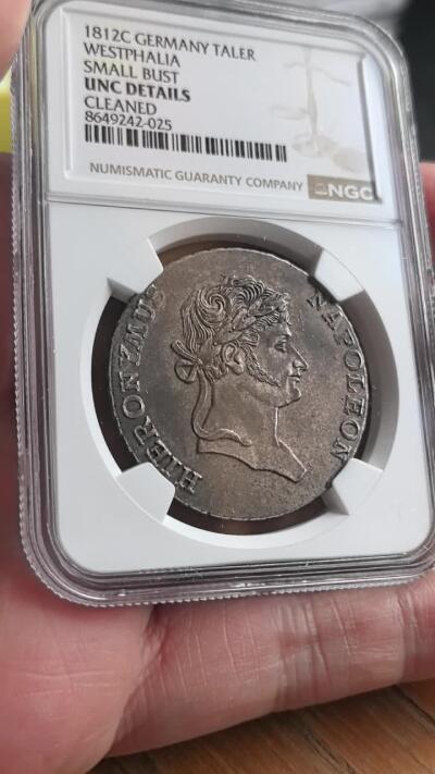 凡希社世界钱币微拍第三百二十一期 1812威斯特伐利亚热罗姆·拿破仑“小胸像版”泰勒大银NGC-UNCD，1812年卡塞尔厂泰勒为“小胸像”版别，区别于早期“大胸像”版，铸造量相对更少，深色包浆，细节颇佳！（视频参考）