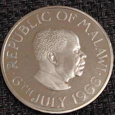 布加迪🐬～世界钱币(上海)🌾第 281 期 /  各国套币和散币 - 马拉维🇲🇼 1966年 1克朗 原光品相