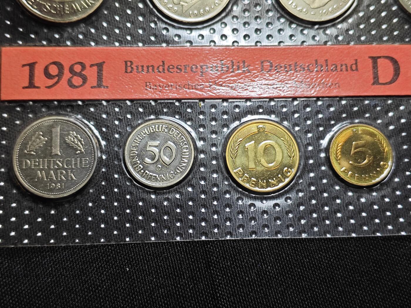 KK钱币收藏小铺   套币专场 2月预留时间 周末发货