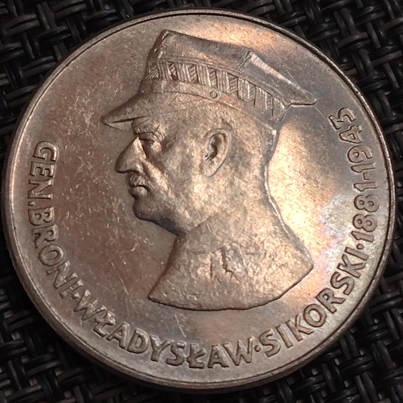 布加迪🐬～世界钱币(上海)🌾第 282 期 /  各国套币和散币 波兰🇵🇱 1981年 50兹罗提