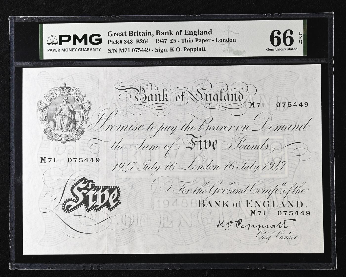 【Blue Auction】✨世界纸币精拍800期盛典——白金之夜🔥🔥🔥 G-【M71末冠非常罕见】英国 1947年5镑 白色英镑 超大票幅 满版水印 PMG66EPQ （白镑的首冠和末冠均非常罕见和有意义 值得收藏） 