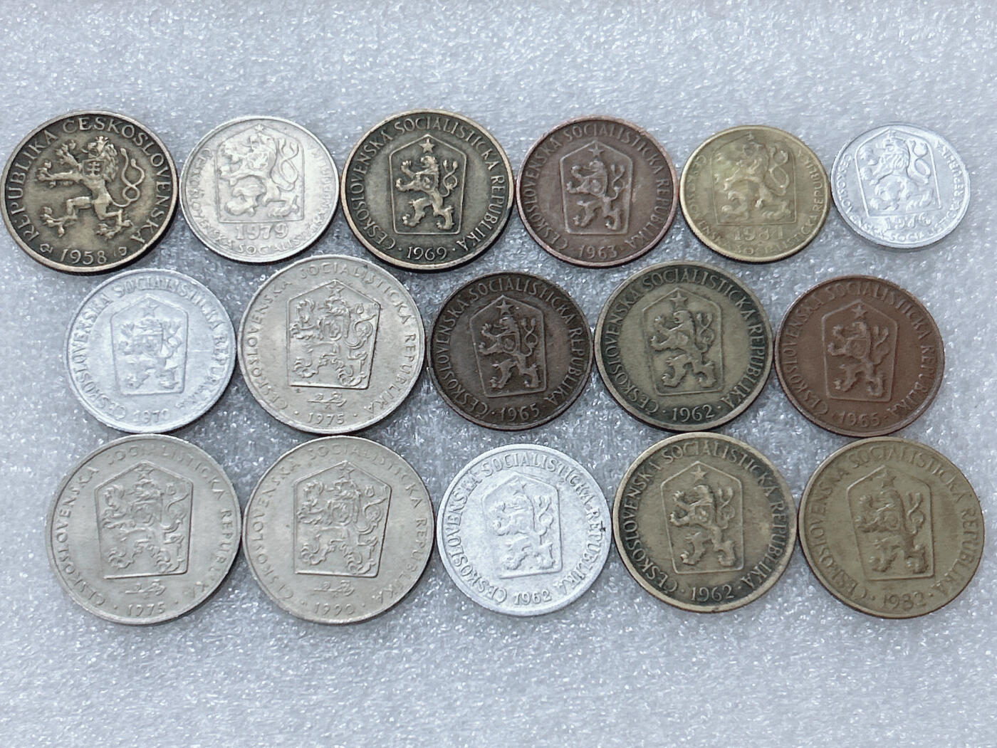 第一海外回流一元起拍收藏 散集专场  第302期 捷克斯洛伐克硬币🇸🇰16枚