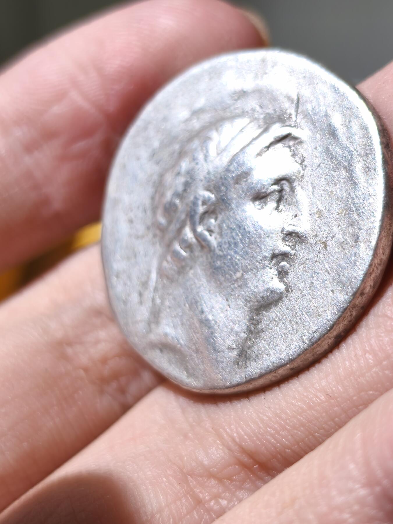 星盘世界钱币拍卖 塞琉古帝国-德米特里乌斯一世救主4德拉克马大银币 前162-150年在位 背面提喀女神持权杖和丰饶角 座下有海兽铍铜 塞琉古比较有名的国王 他的这种银币具有丝路图像考证价值 