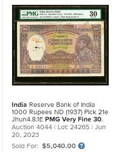 【Blue Auction】✨世界纸币精拍800期盛典——白金之夜🔥🔥🔥 I-【大珍 状态好的原票凤毛麟角 A0冠】英属印度 1937年1000卢比 PMG35EPQ 英王乔六 背面湖光山色风光唯美 该张纸币状态极佳，没有字迹、无黄无锈、无章无大洞，如此品相可遇不可求，很多更高评分却有各种问题 此钞的面额和尺寸都十分惊人，拿在手上分量十足，故在收藏界久负盛名，这绝对是一张颜色丰富、外观悦目的大型钞票，魅力十足。其父乔五同款纸币25NET去年拍了近30万。