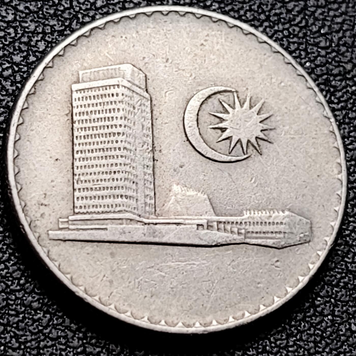 泉币菌-第209场-拍品多 请提前出价 。