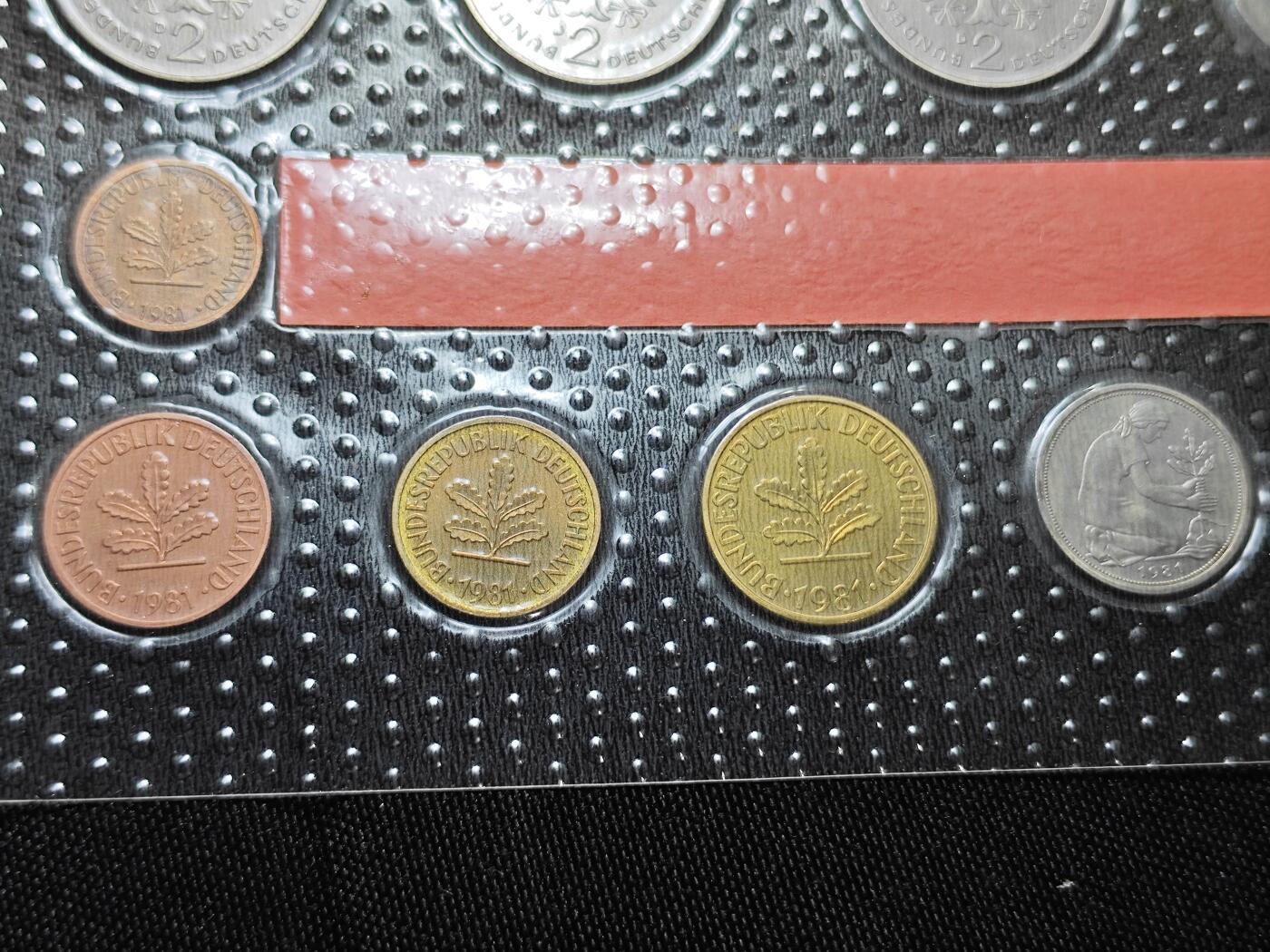 KK钱币收藏小铺   套币专场 2月预留时间 周末发货