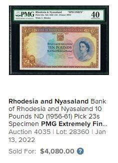 【Blue Auction】✨世界纸币精拍800期盛典——白金之夜🔥🔥🔥 R-【大珍 最高分仅64E 实钞没有全新存世】罗德西亚和尼亚萨兰 1956年10镑 大冠女王 该套最高值 BWC雕刻 油墨及凹凸感非常好 顶级品相（此钞堪称英联邦钞票中最具名气的一款，其高昂面额、珍罕程度及华美设计造就了非凡魅力。从最微小的正面狮子细节到背面的大幅象群雕刻充满非洲特色。全新品相可遇不可求，印钞管理者白边的签注没给E，实际就是原厂原票，两年前一张40分差品拍了4080美金）