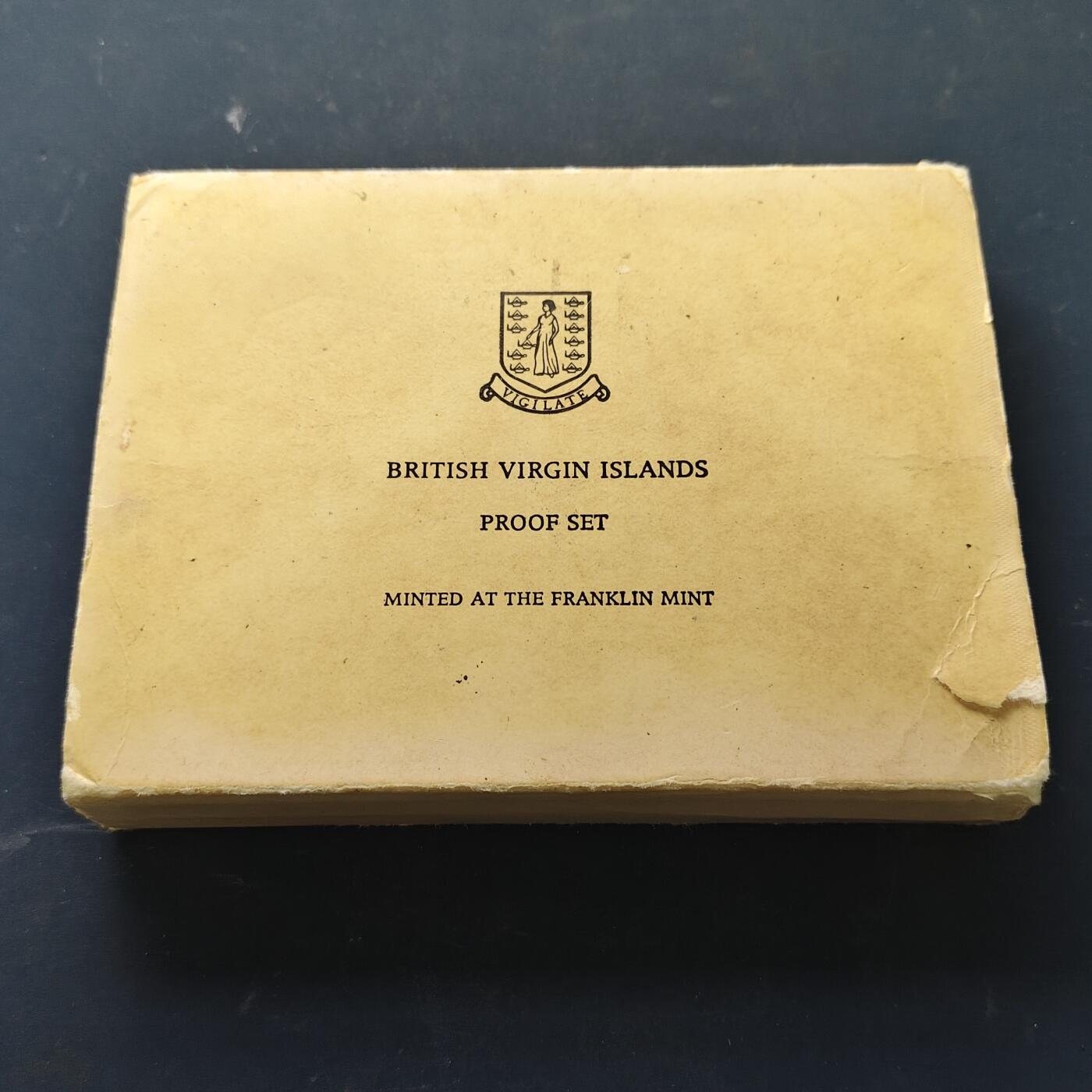 【全场包邮】纯粹捡漏拍513场 英属维尔京群岛1974年官方封装精制套币-盒证全-含军舰鸟银币【39毫米25.7克92.5%】