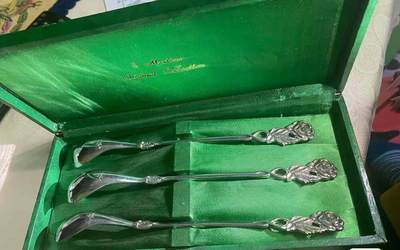 日日生财—银币珍藏专场 - 日本Martian火星人玫瑰花柄咖啡勺套装