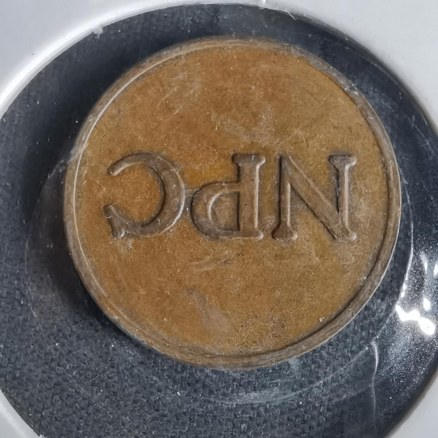 沼泽如烟--第1022场 ADMIT ONE，意为“仅限一人入场”，这是典型的入场凭证标识，说明它的核心用途是作为单次入场的凭证