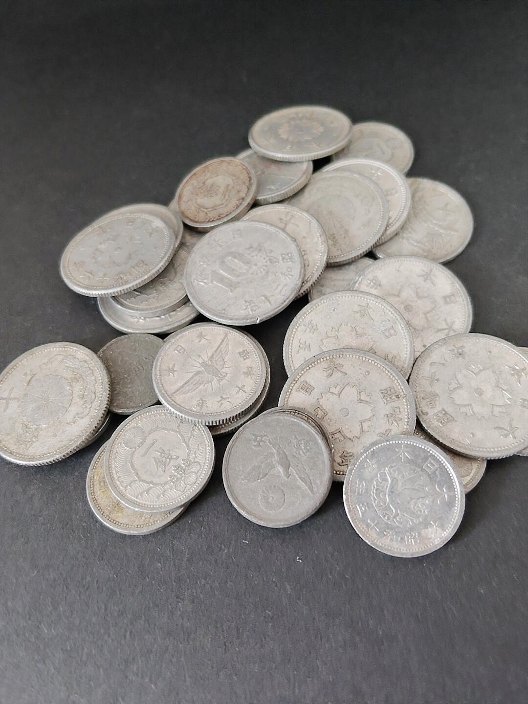 猩哥外币小铺➨【第221场】 日本钱币32个