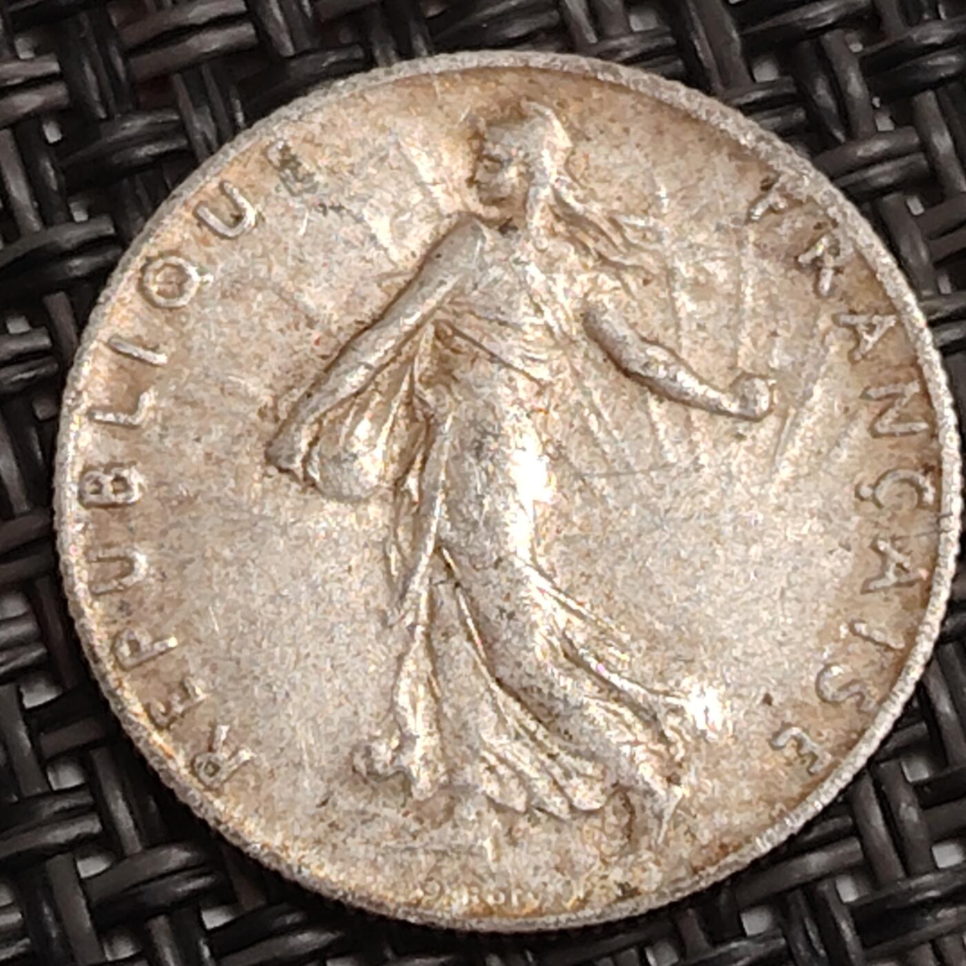 布加迪🐬～世界钱币(上海)🌾第 282 期 /  各国套币和散币 法国🇫🇷 1917年 50分 银币