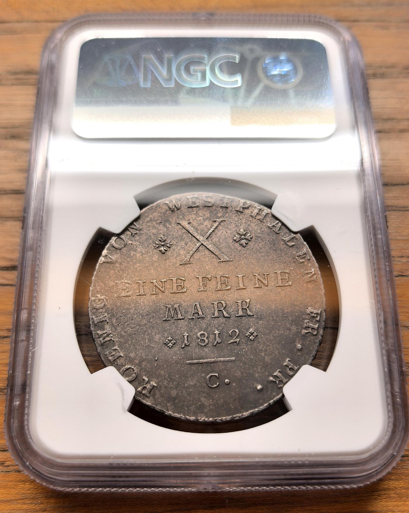 凡希社世界钱币微拍第三百二十一期 1812威斯特伐利亚热罗姆·拿破仑“小胸像版”泰勒大银NGC-UNCD，1812年卡塞尔厂泰勒为“小胸像”版别，区别于早期“大胸像”版，铸造量相对更少，深色包浆，细节颇佳！（视频参考）