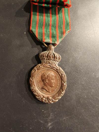 老王徽章第187期 - 法国圣赫勒拿纪念章