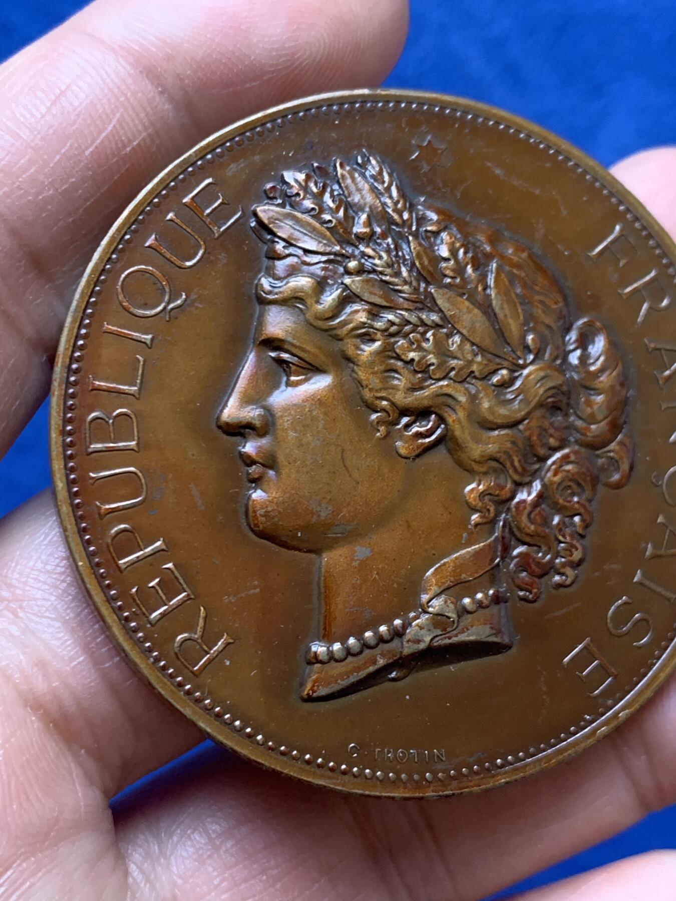 《竞宝斋》第470场 周日，周一，周二 3场连拍 （全场包邮）欢迎送拍 法国谷物女神头像铜章 67.2克 50.2mm 丰饶角铜标