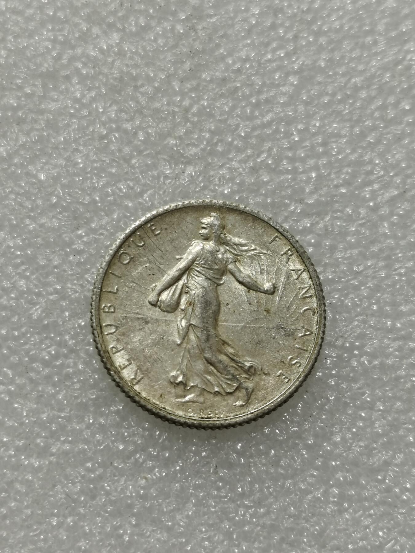 天下钱庄专场欢迎参拍