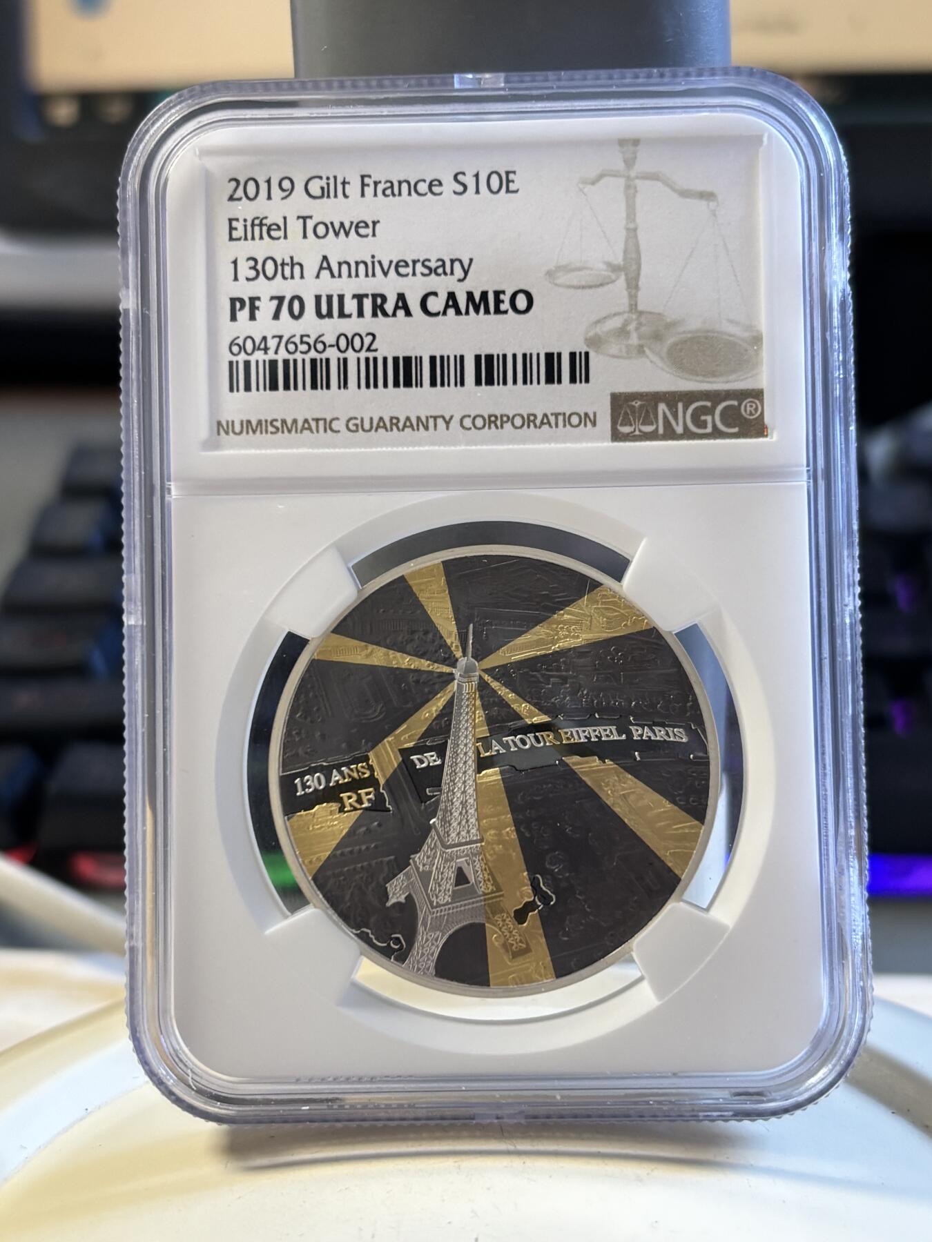 第194期拍卖 获奖法国2019年埃菲尔铁塔镀金镀铑银币NGC-PF70，900银镀金镀铑，22.2克，发行3000 枚