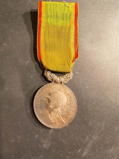 老王徽章第187期 - 法国银级鼓励奉献协会奖章