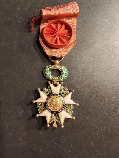 老王徽章第187期 - 法国军官级荣誉军团勋章    四共时期