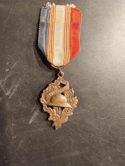 老王徽章第187期 - 法国一战UNC老兵协会奖章