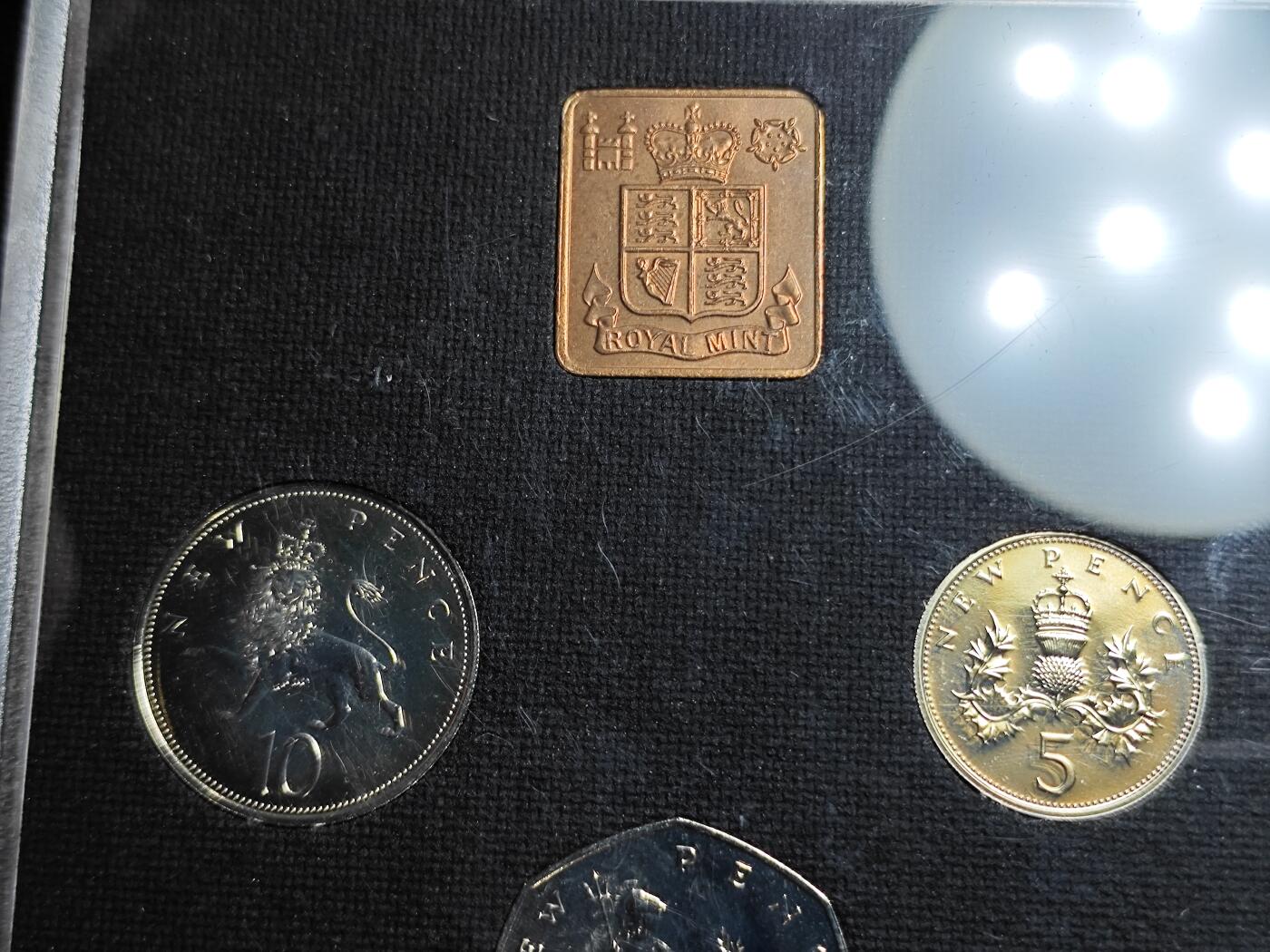 KK钱币收藏小铺   套币专场 2月预留时间 周末发货  1971英国大小面值清年一套 精制套币