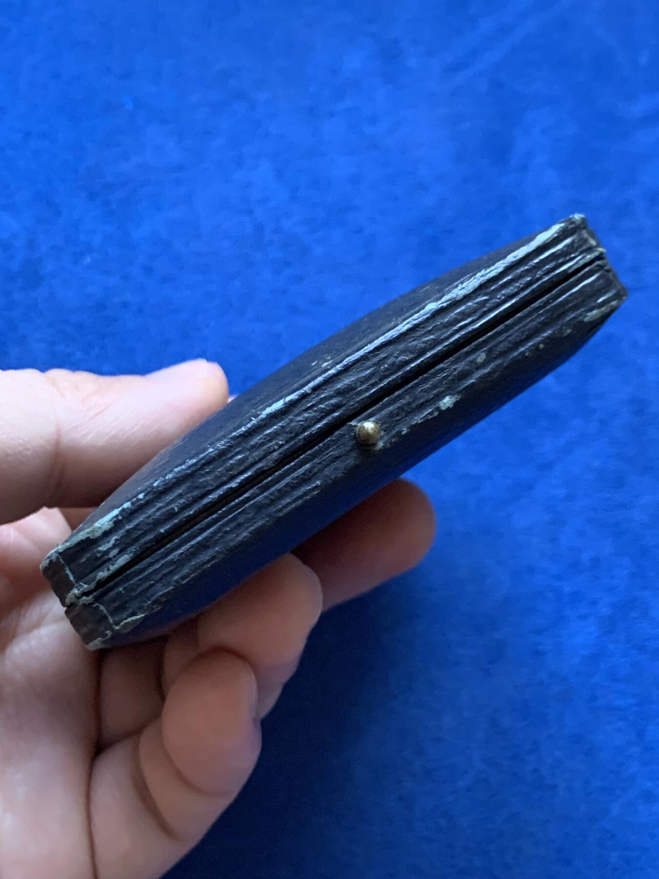 《竞宝斋》第470场 周日，周一，周二 3场连拍 （全场包邮）欢迎送拍 英国1923年退役军官运动协会铜章，奖励给越野锦标赛的第二名坦克营队伍中的PTE.W.H.HUNT，设计精美，品相完好，32.1克，38mm，带原盒