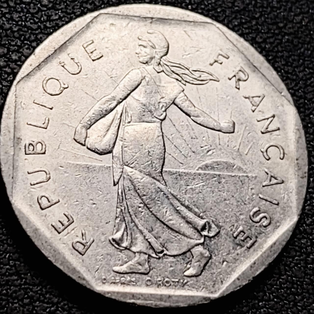 泉币菌-第210场-拍品多 请提前出价 。