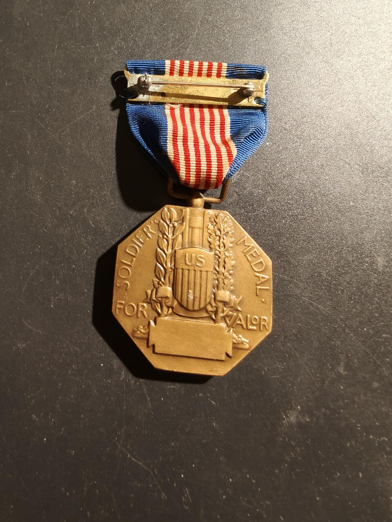 老王徽章第187期