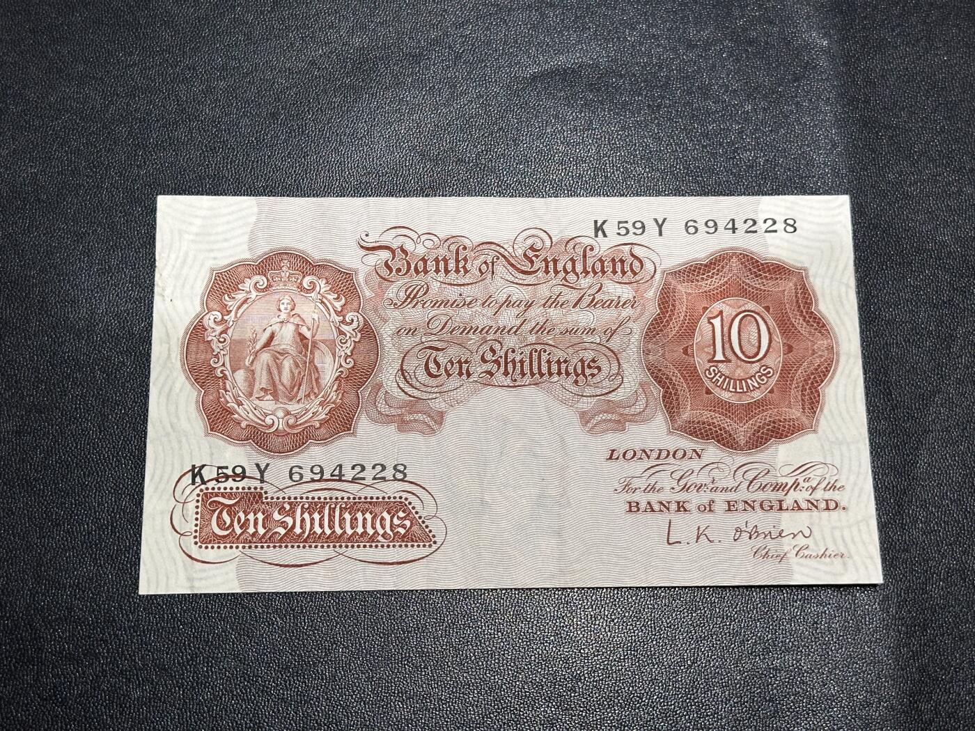 《外钞收藏家》第六百一十八期（精品场）（长期征集拍品、欢迎藏友们联系合作） 英国A序列10先令 非全新 品相如图