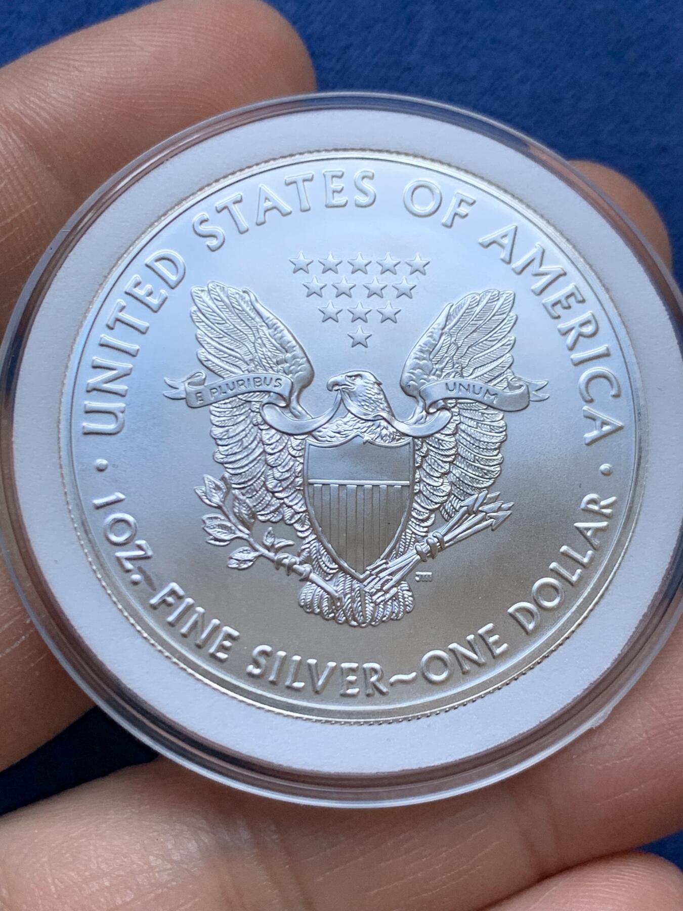 《竞宝斋》第470场 周日，周一，周二 3场连拍 （全场包邮）欢迎送拍 美国2019年行走女神一盎司银币