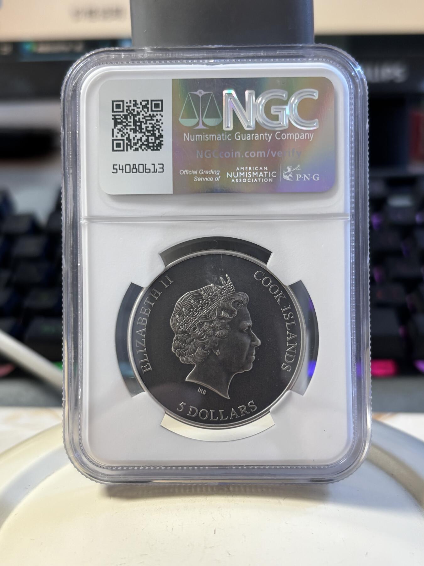 第194期拍卖 库克2023年秘密之心独特的爱1盎司仿古纪念银币NGC-MS70,999银，发行2023枚