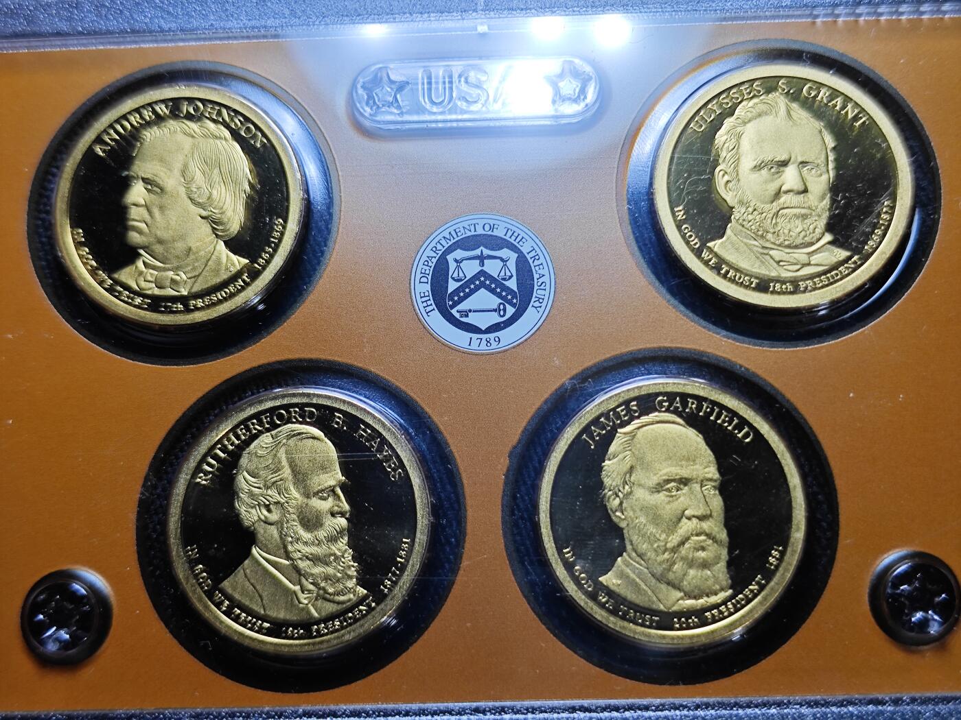 KK钱币收藏小铺   套币专场 2月预留时间 周末发货  2011美国1元总统精制纪念套币