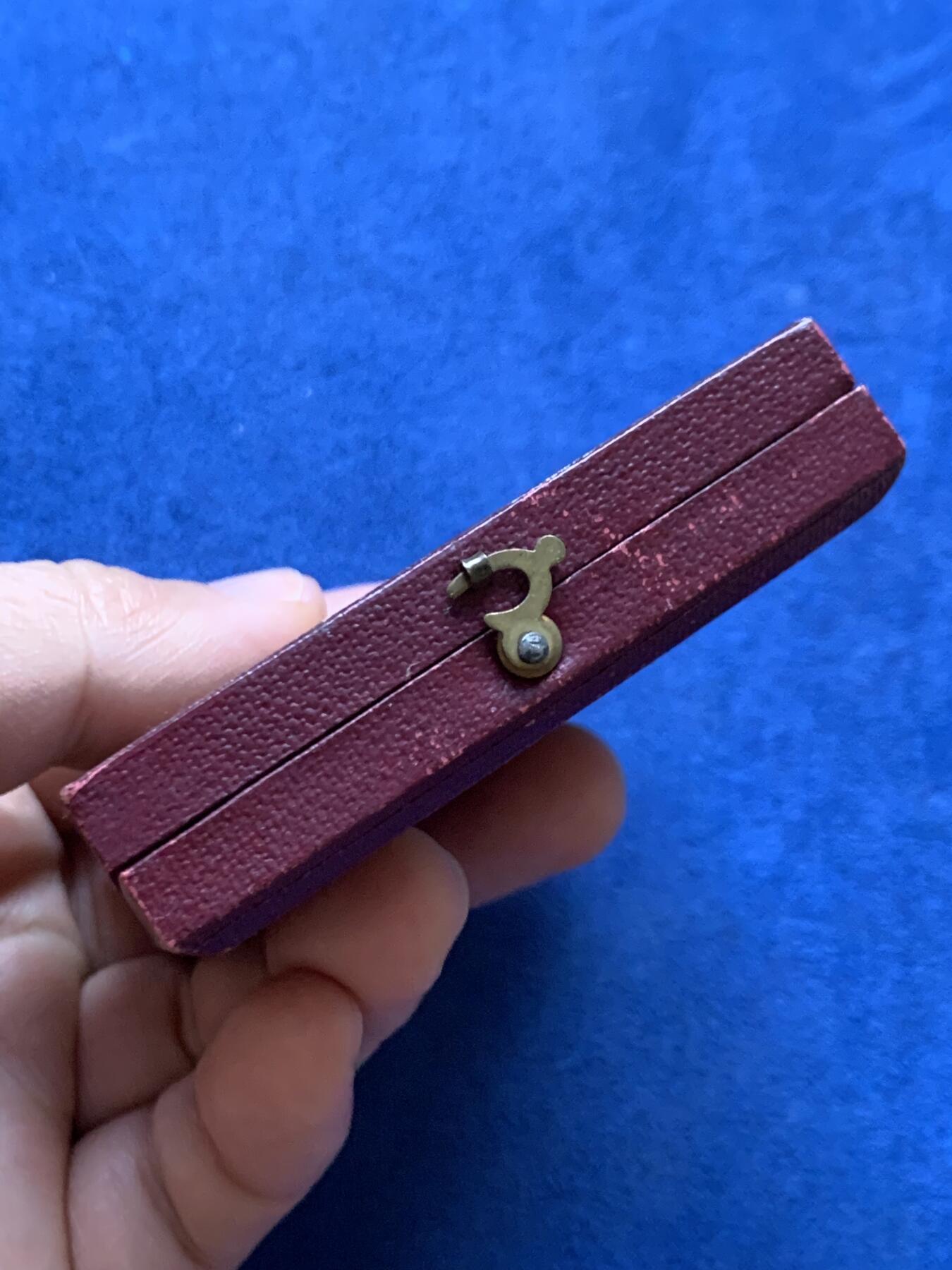 《竞宝斋》第470场 周日，周一，周二 3场连拍 （全场包邮）欢迎送拍 1933法国塞纳省商业法庭银章 59.25克 50.2mm 丰饶角2银标 带盒