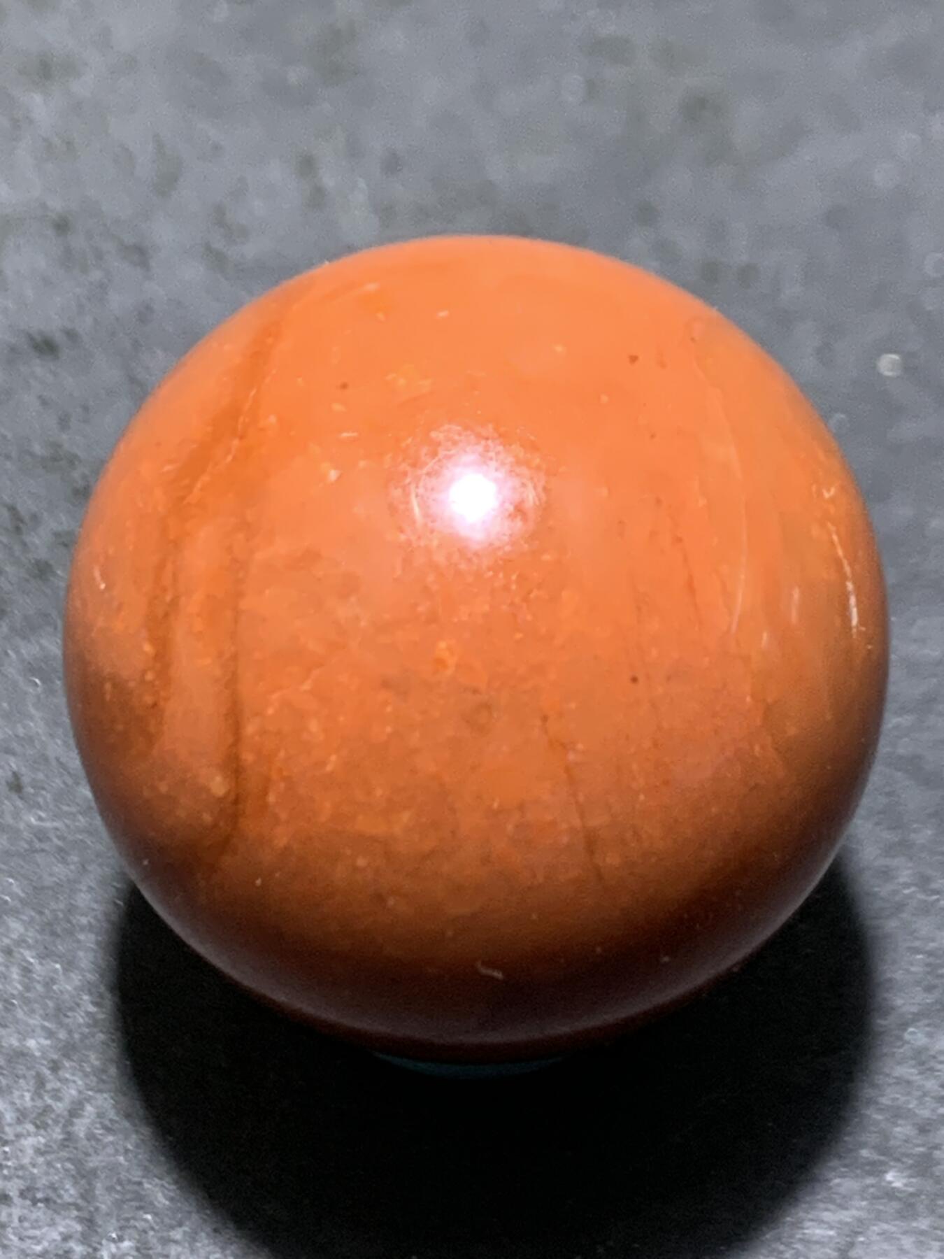 南红玛瑙柿子红大圆珠一颗，