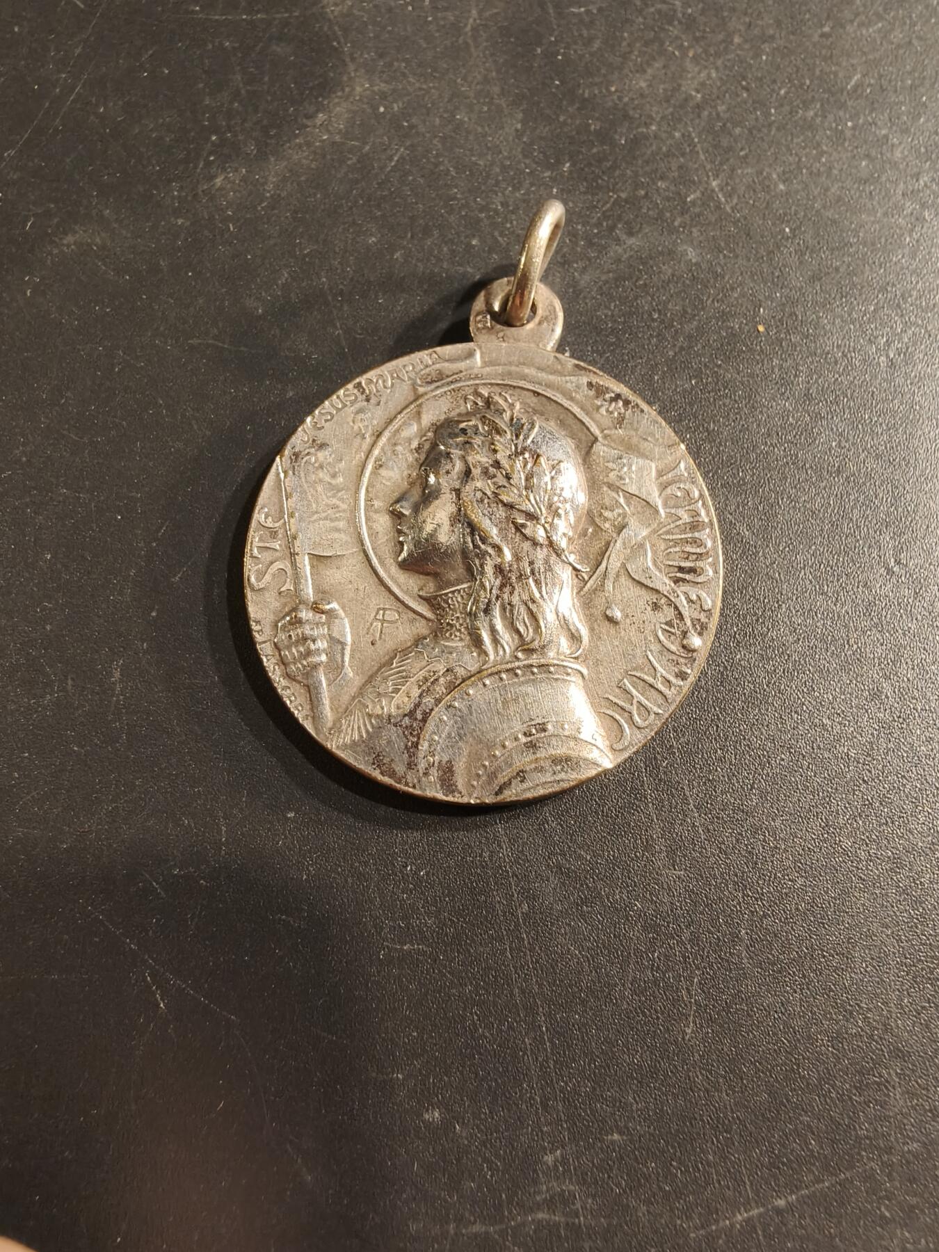 老王徽章第187期 法国圣女贞德纪念章