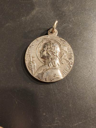 老王徽章第187期 - 法国圣女贞德纪念章