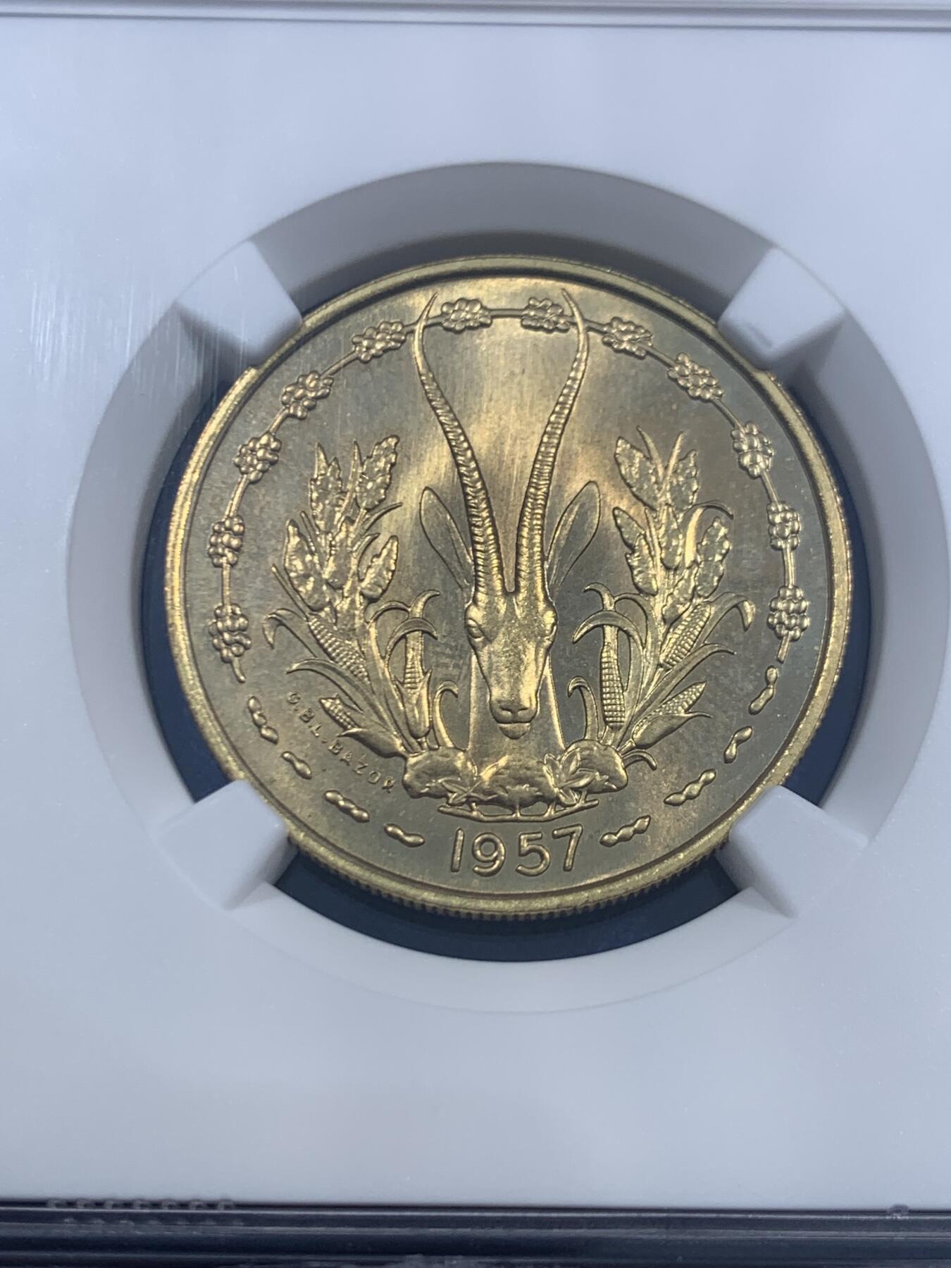 《竞宝斋》第470场 周日，周一，周二 3场连拍 （全场包邮）欢迎送拍 两枚一组 NGC MS65 多哥 1957年 10法郎+25法郎样币 单枚发行量 仅2300枚