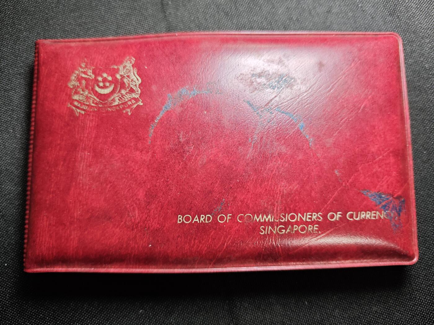 KK钱币收藏小铺   套币专场 2月预留时间 周末发货  1976新加坡动物版大小面值清年一套 生肖龙主题