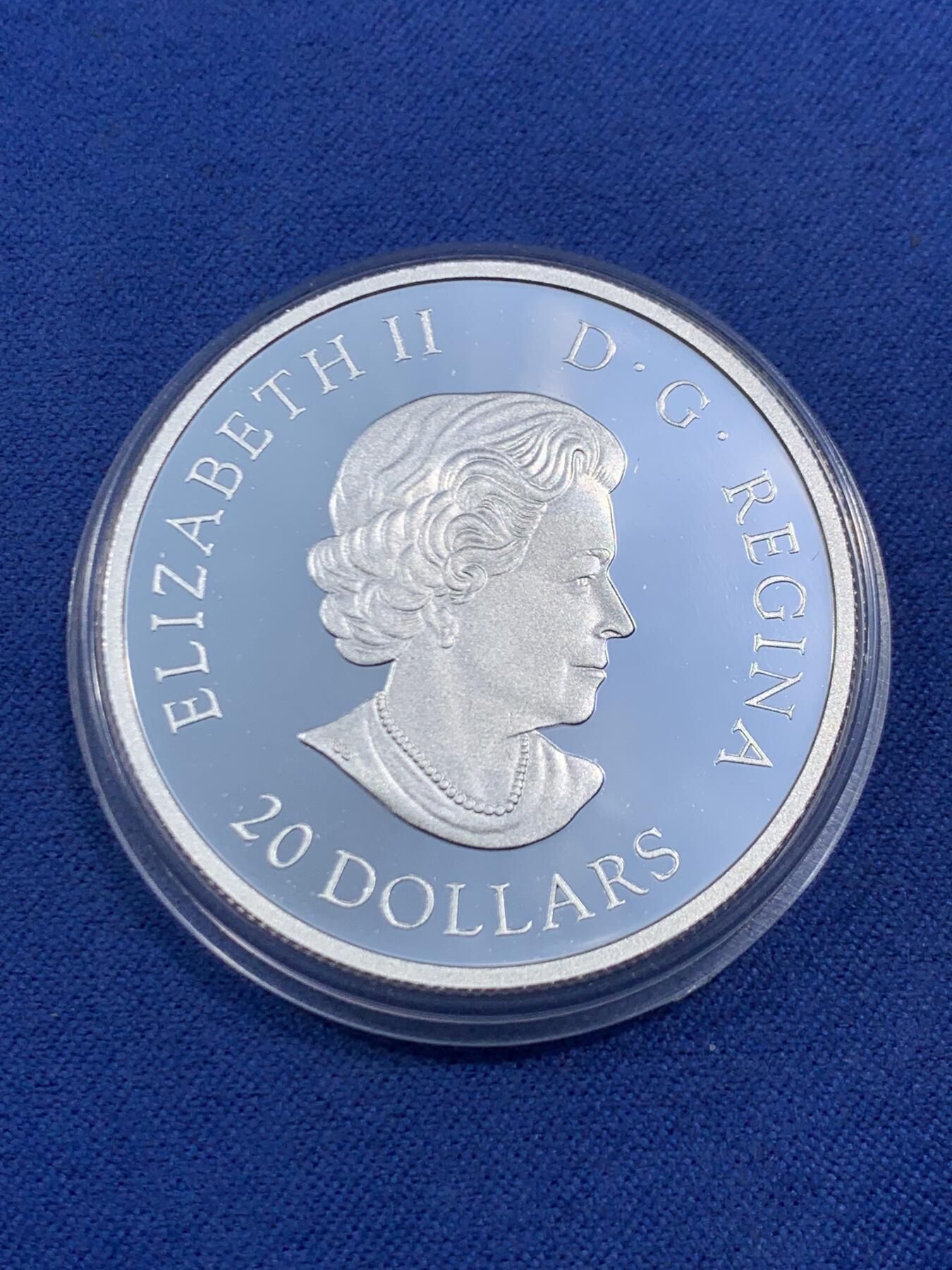 《竞宝斋》第470场 周日，周一，周二 3场连拍 （全场包邮）欢迎送拍 2015年加拿大皇家造币厂20加元银币（31.39克纯银），Historic Reign主题，带原盒和证书，发行量10000枚。