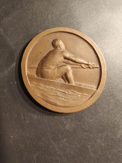 老王徽章第187期 - 法国鲁昂议会赠大铜章     直径50mm    重量55.2g