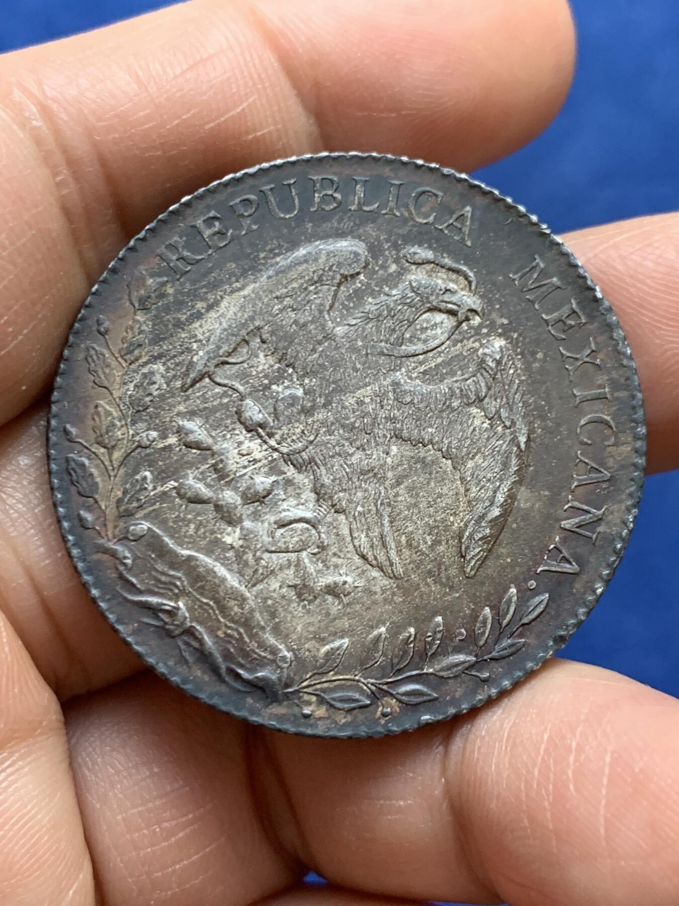 《竞宝斋》第470场 周日，周一，周二 3场连拍 （全场包邮）欢迎送拍 墨西哥1893年MO AM版花边鹰洋8里亚尔银币，卷尾老彩