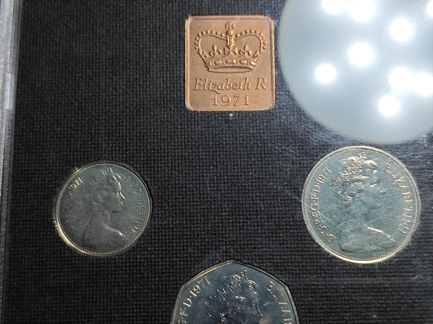 KK钱币收藏小铺   套币专场 2月预留时间 周末发货  1971英国大小面值清年一套 精制套币