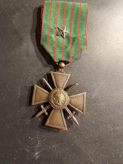 老王徽章第187期 - 法国1918版战争十字奖章   1颗铜星勋饰